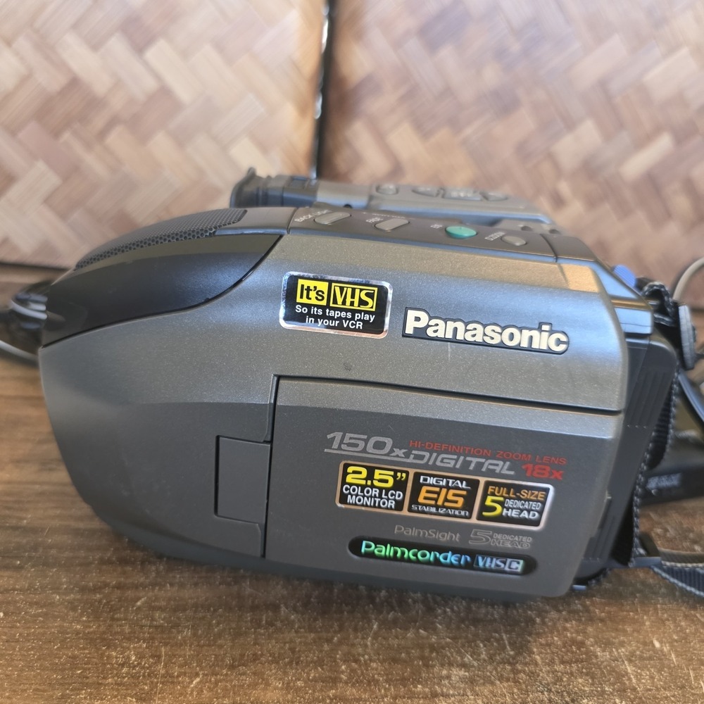 Panasonic PV-L580D Camcorder Palmcorder Includes Manual Chargers & Batteries